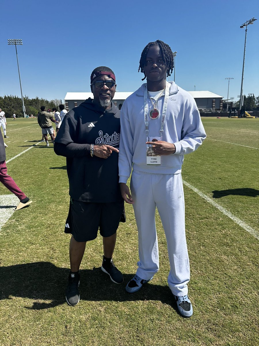 TyreLloyd 3⭐️ tweet media