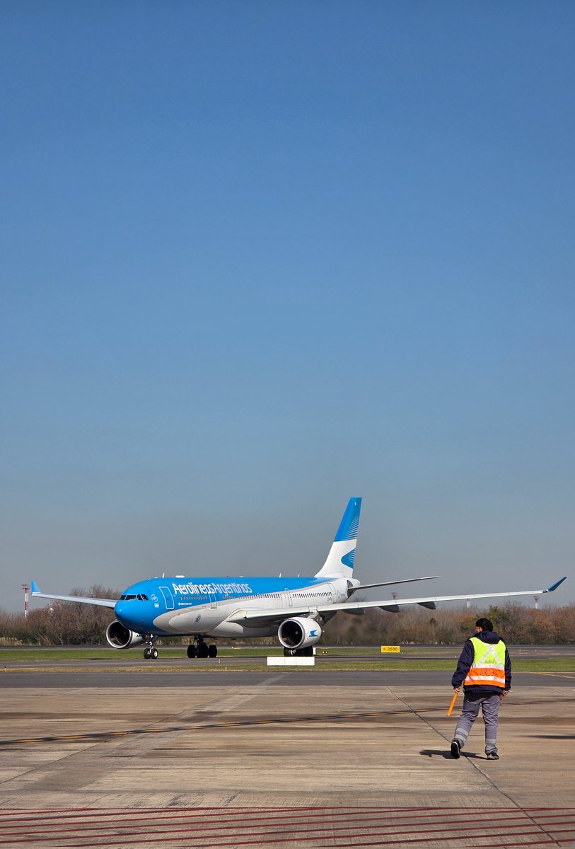 Lucas ✈ tweet media