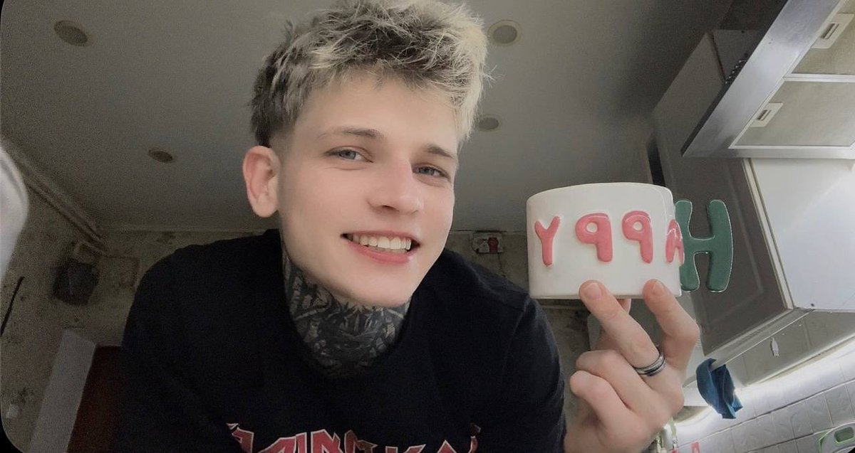 Slavko Rainbow tweet media