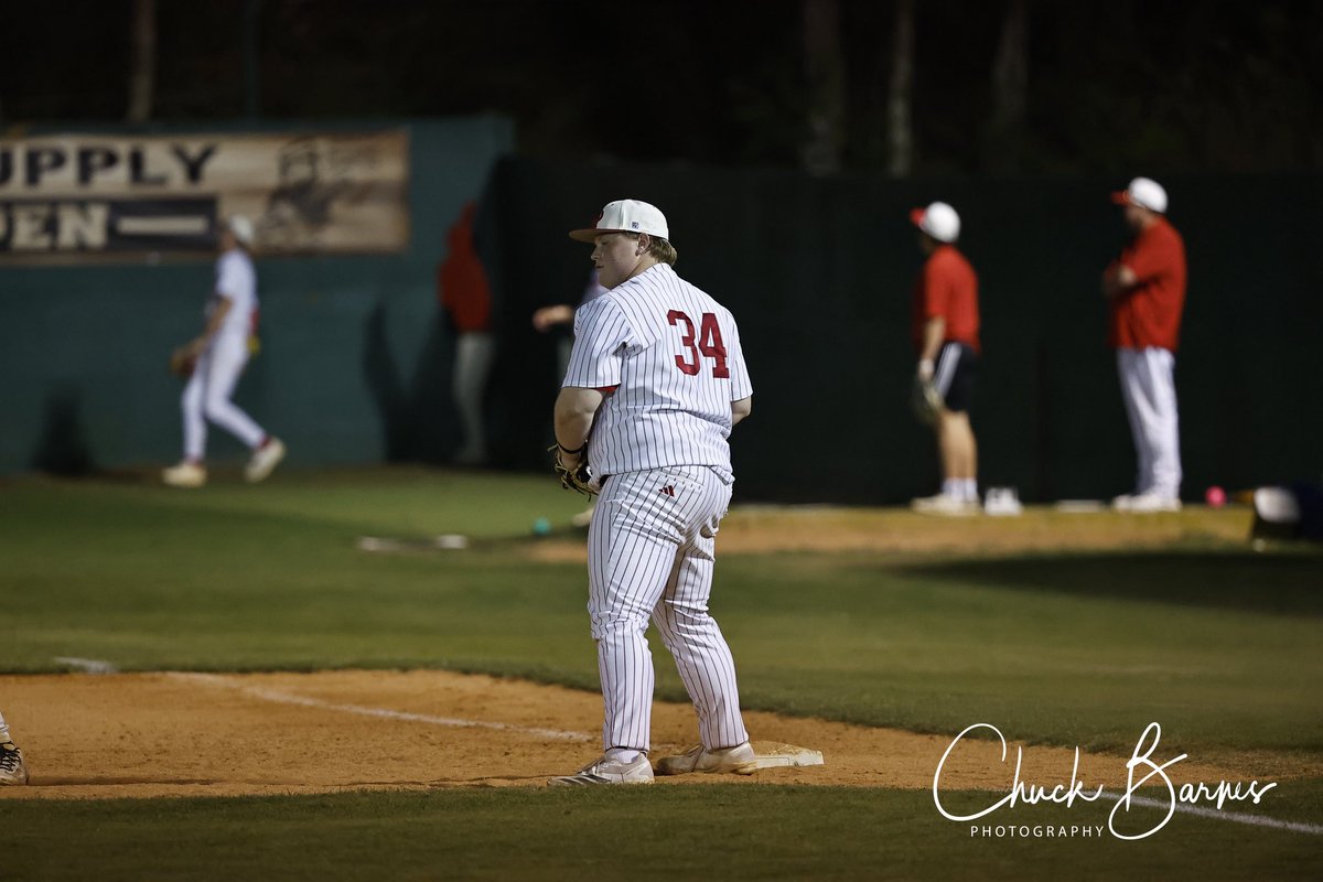 DonnivanMac's tweet photo. 1B | 2028 Grad
Active around the bag, good instincts, and finishes the play.
High baseball IQ on display.
#Uncommitted #BaseballRecruiting https://t.co/tgxIQHrrQq