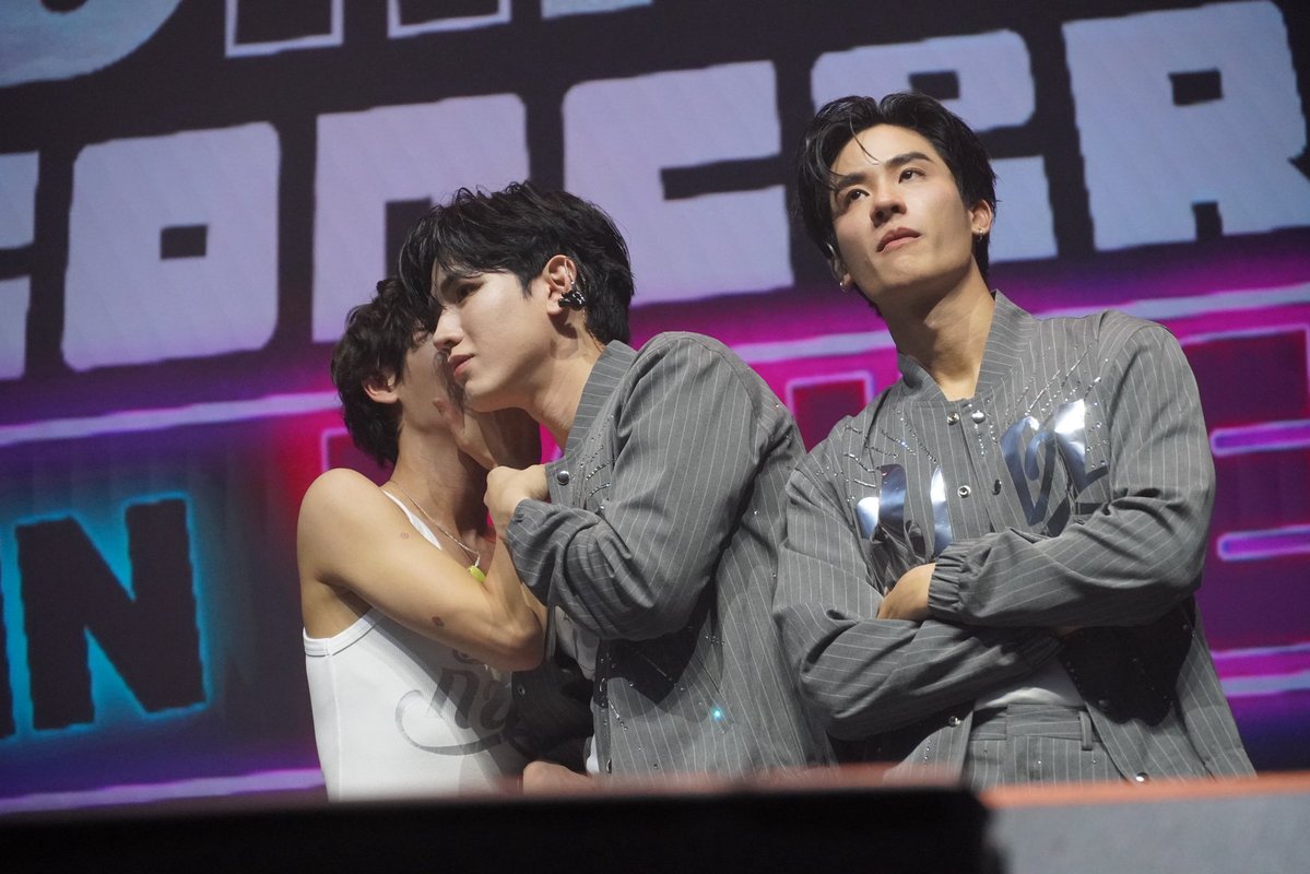 Hil 🐶✈️🔜 tweet media