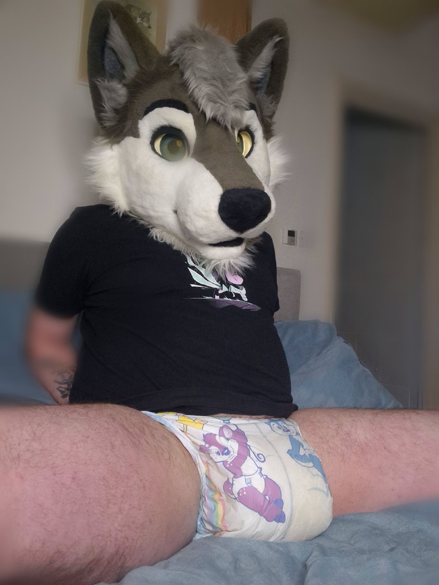 Weazy butt padded tweet media