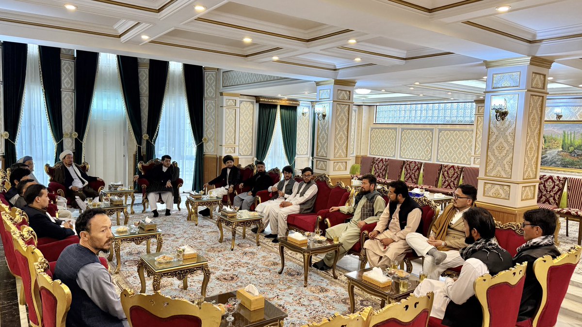 _nation_party's tweet photo. (۶۱)

به مناسبت عید سعید فطر؛ دیدار و عید مبارکی با اقشار مختلف مردم شریف، مومن و عزتمند کابل

کابل - ۲ حمل ۱۴۰۵ https://t.co/tiJ23hoIxX