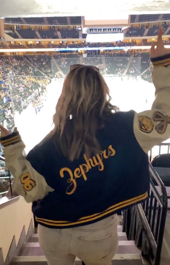 The Zephyrs are deeply saddened by the passing of Jessi Pierce and her three children. A 2006 Mahtomedi graduate, Jessi got her start in hockey as a manager for Coach Poeschl and the Zephyrs during her senior year.