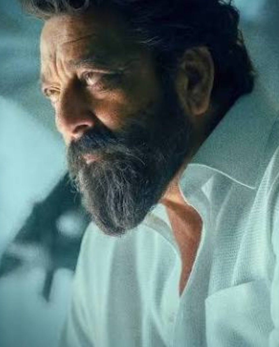Sanjay dutt as Sp Choudhary aslam..

Entry in Dhurandhar part 1 : HAWA HAWA  🔥💥

exit in #Dhurandhar2‌ : tamma tamma 😆🤡