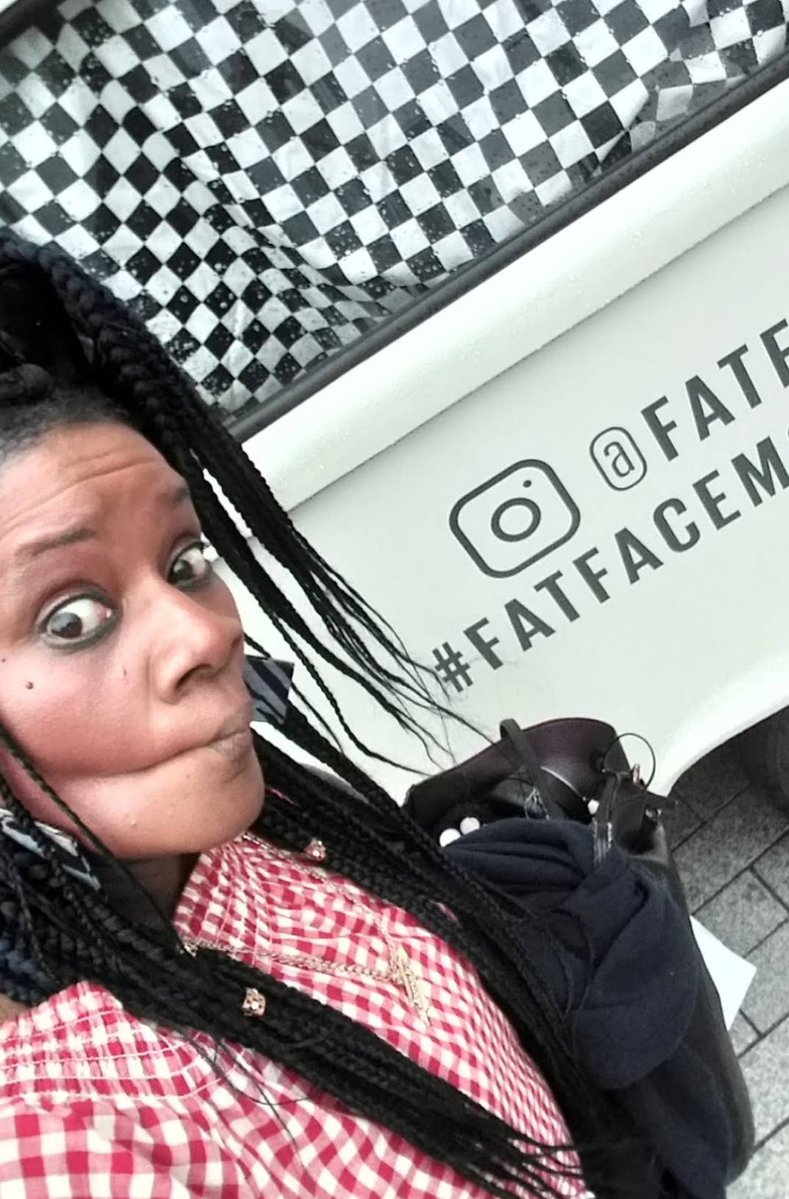 #InTheChat tweet media