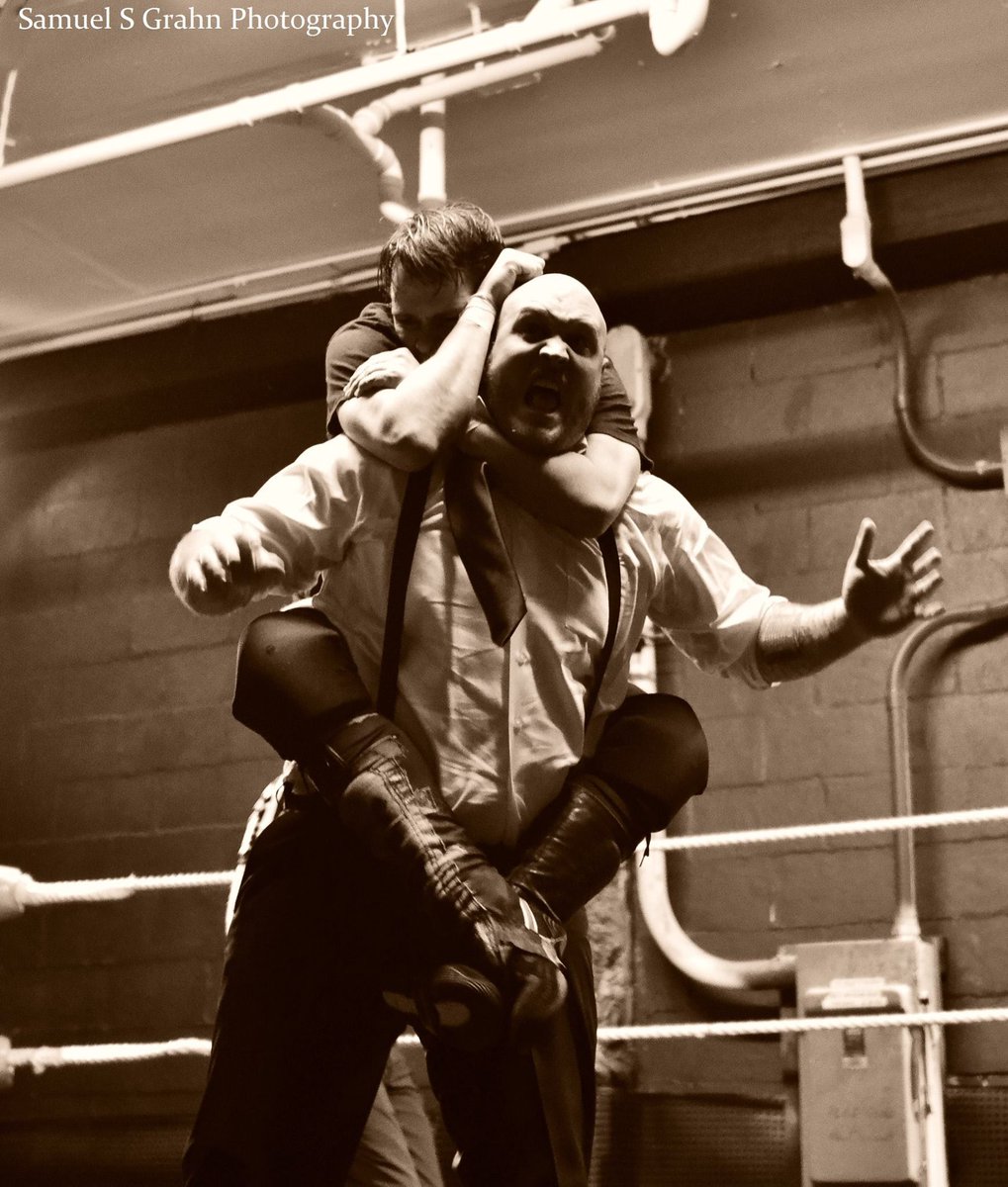 Daniel Makabe tweet media