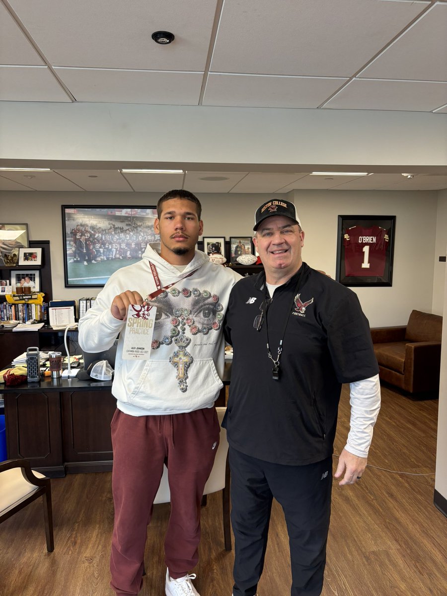 Alex Johnson tweet media