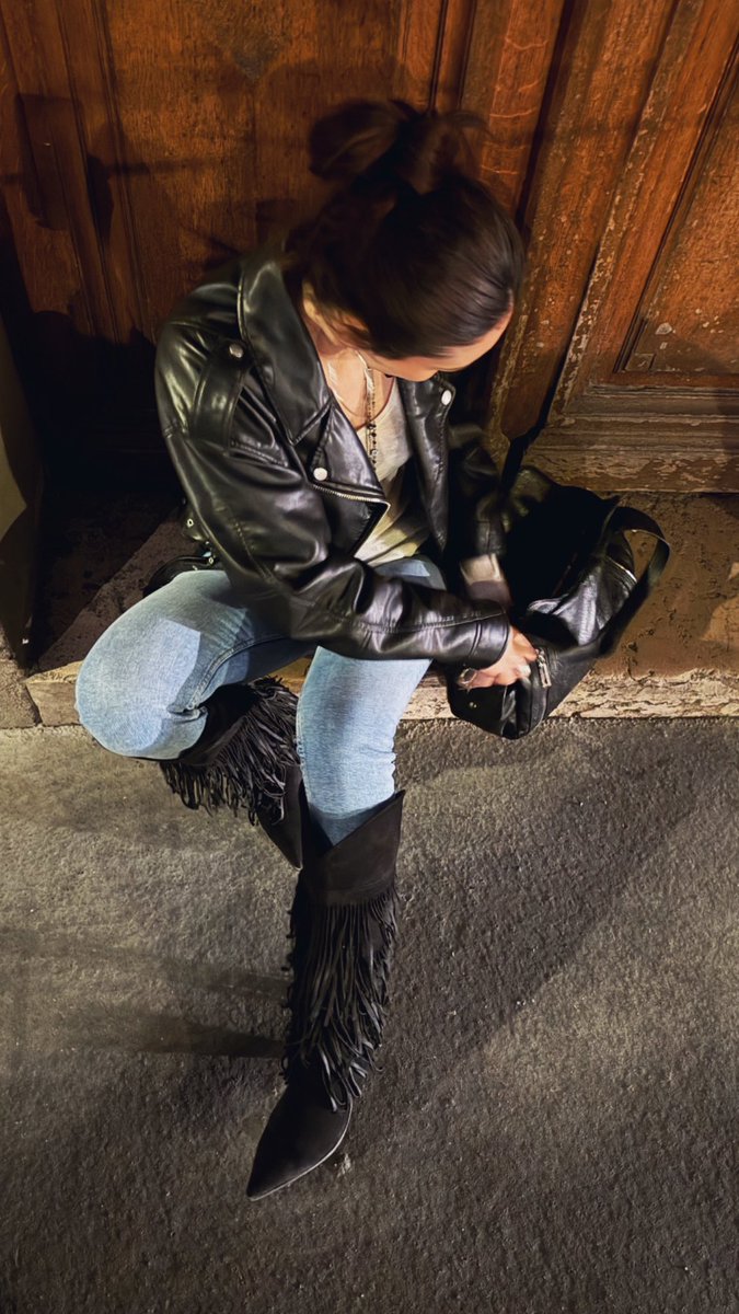 Lina 📁 tweet media