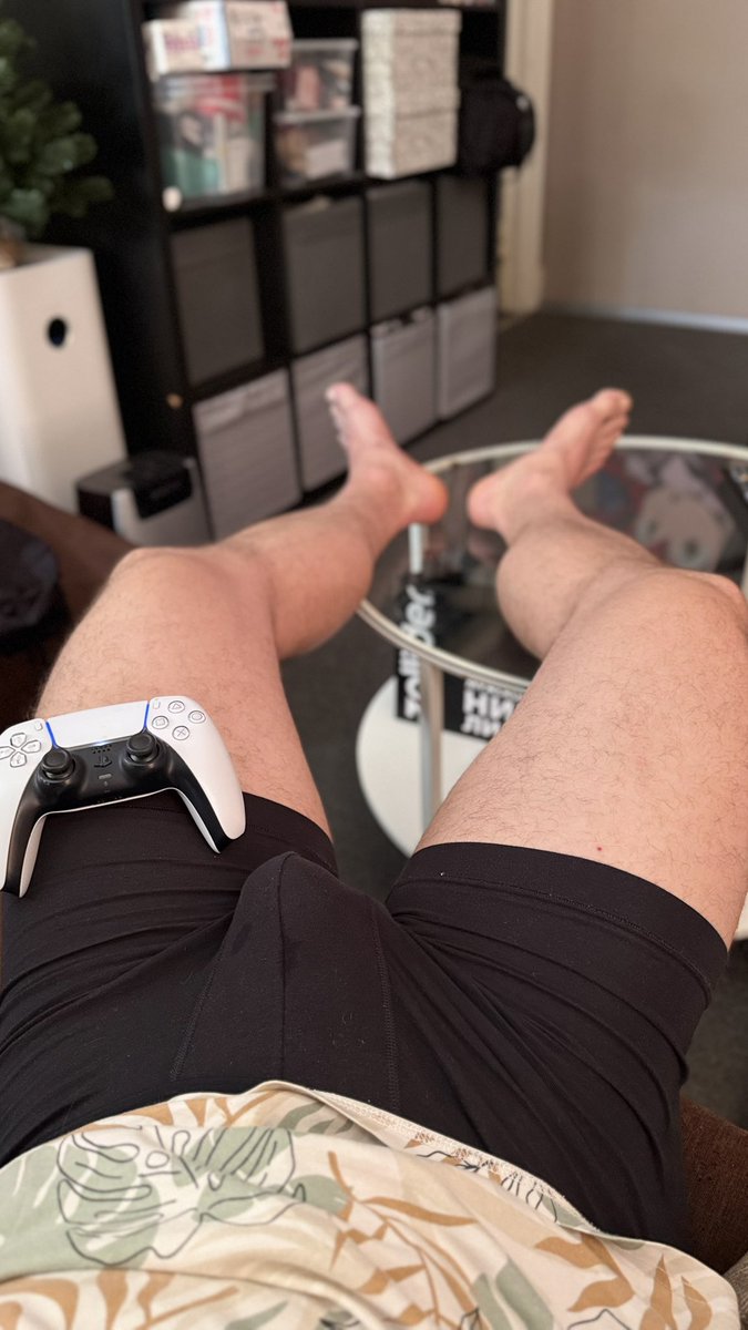 Демьян tweet media