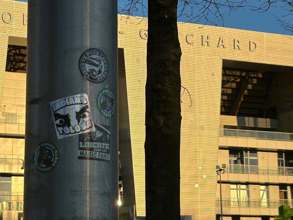 Stick_France tweet media