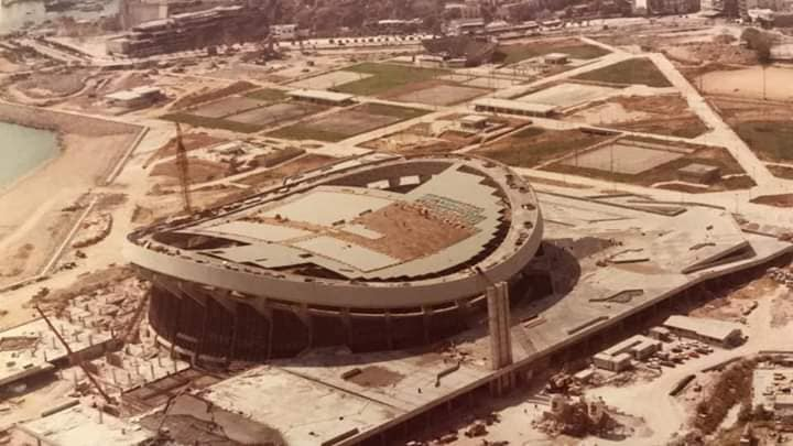 g_akis's tweet photo. Εικόνα από το υπό ανέγερση ΣΕΦ 1984-85 https://t.co/n5h8KZTLfW