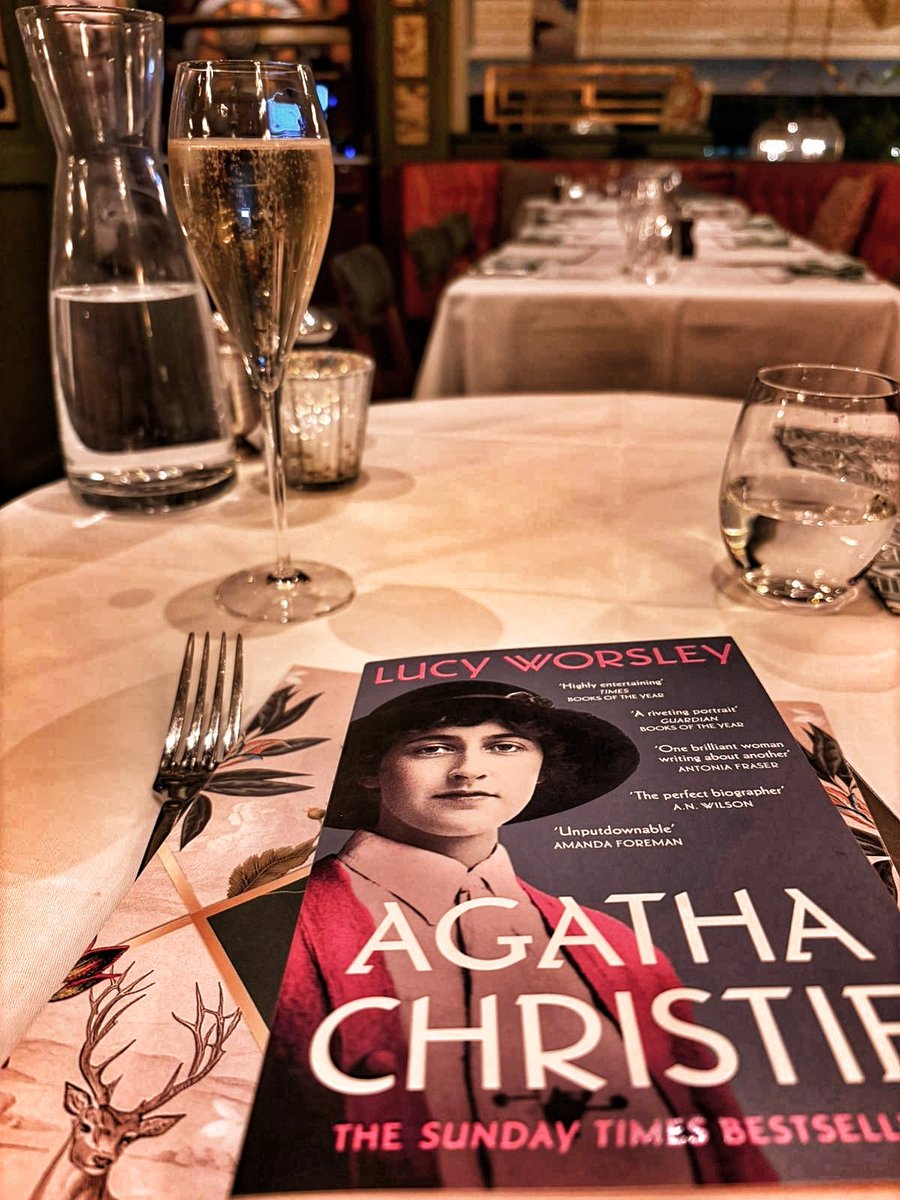 Lucy Worsley tweet media