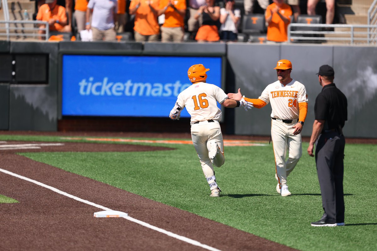 Tennessee Baseball tweet media