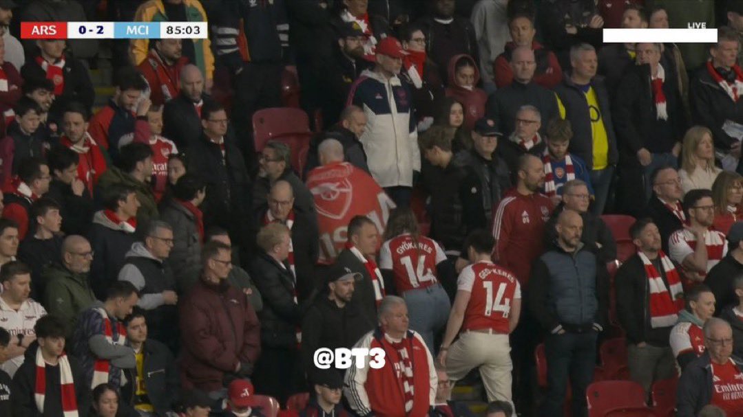 عمرو tweet media