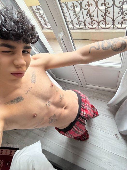 balula • hades era tweet media