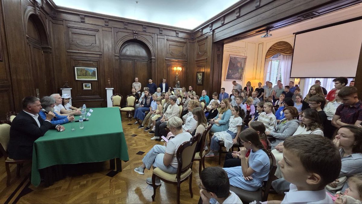 Embajada de Rusia,AR tweet media