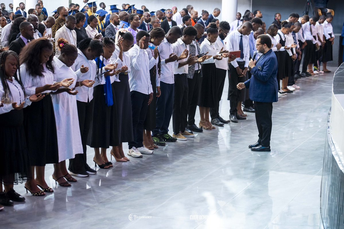 Eglise La Compassion tweet media