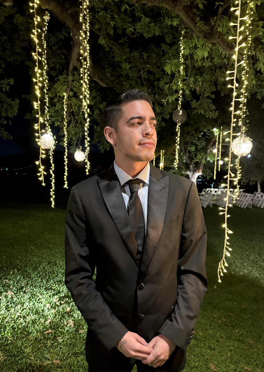 Charlie el Regio 💘 tweet media