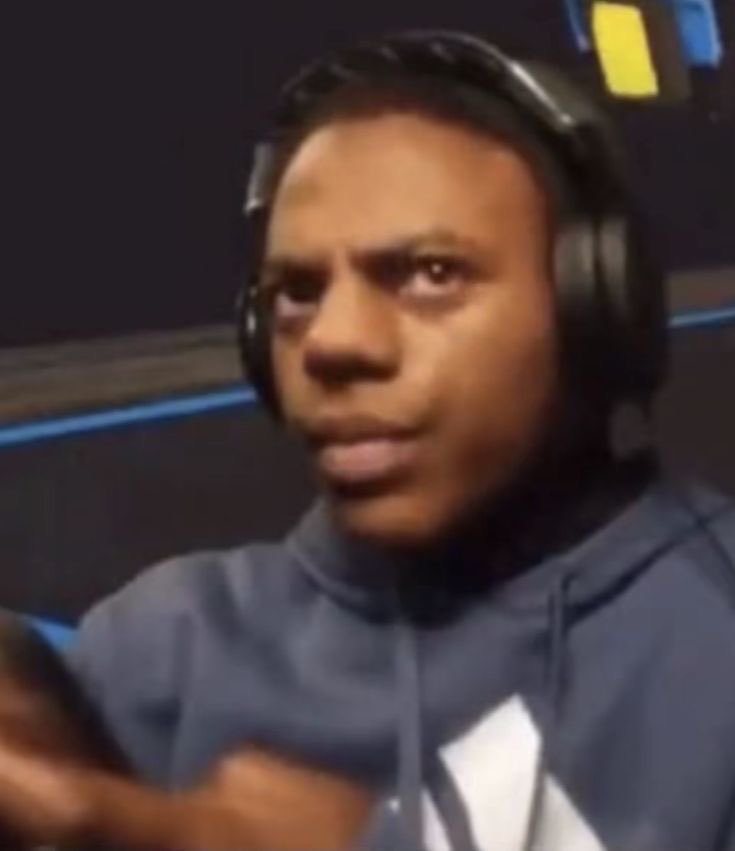 needaHOtoblowmyLOAD tweet media