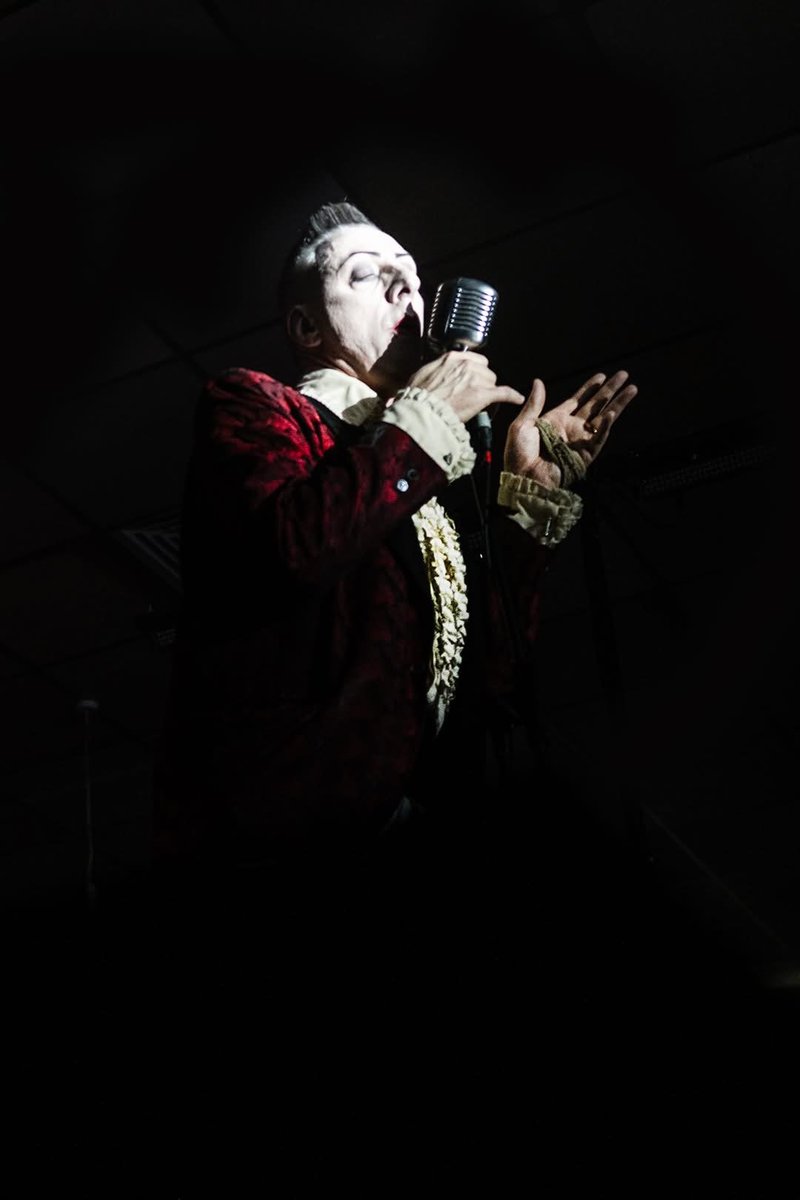 The Double R Club tweet media