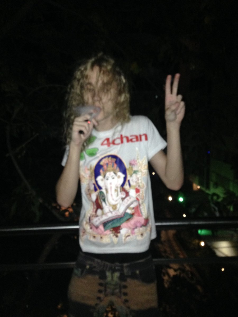 AGUSFORTNITE2008 #P.R.A tweet media