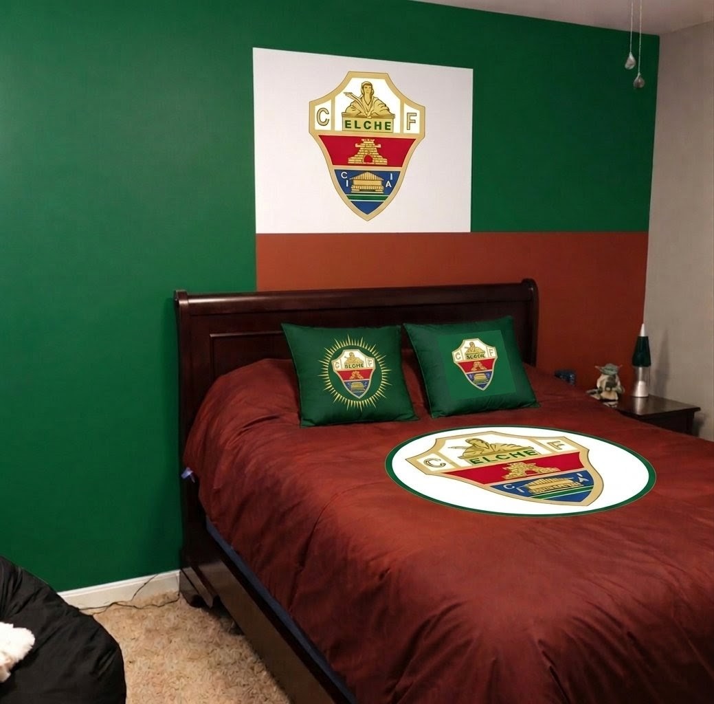 Ttyj_57_'s tweet photo. Mi cuarto en Santa Ana 🔥// el cuarto de algún español en Elche 💚 https://t.co/QYDkoFzJm2