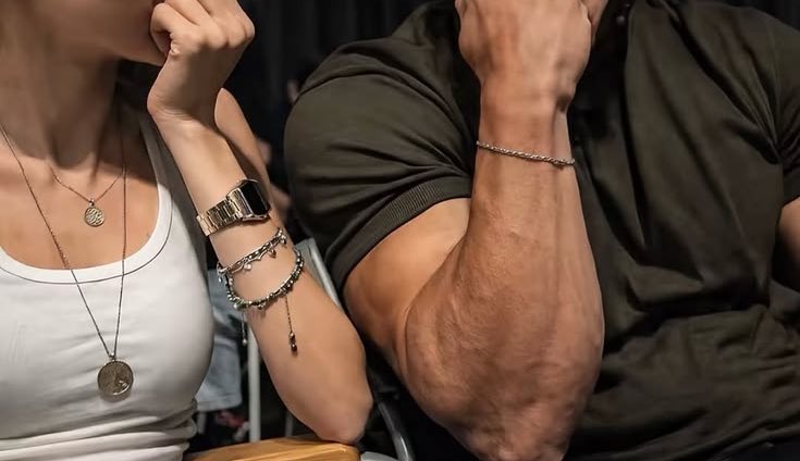 Low key Grace and Leon daughter and father. 
#Residentevil