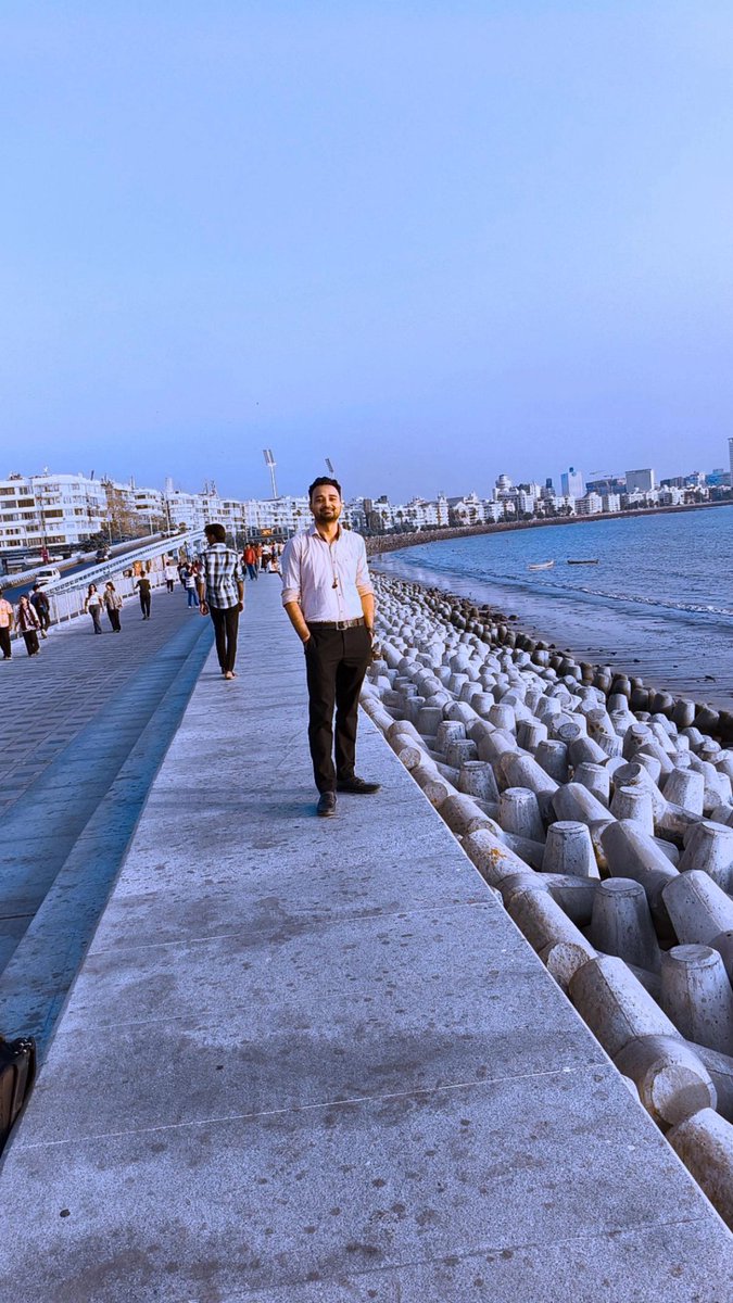 heySuraj_ji's tweet photo. #mumbai #Marindrive
.
#surajpandey #suraj https://t.co/UnGST6vJp3