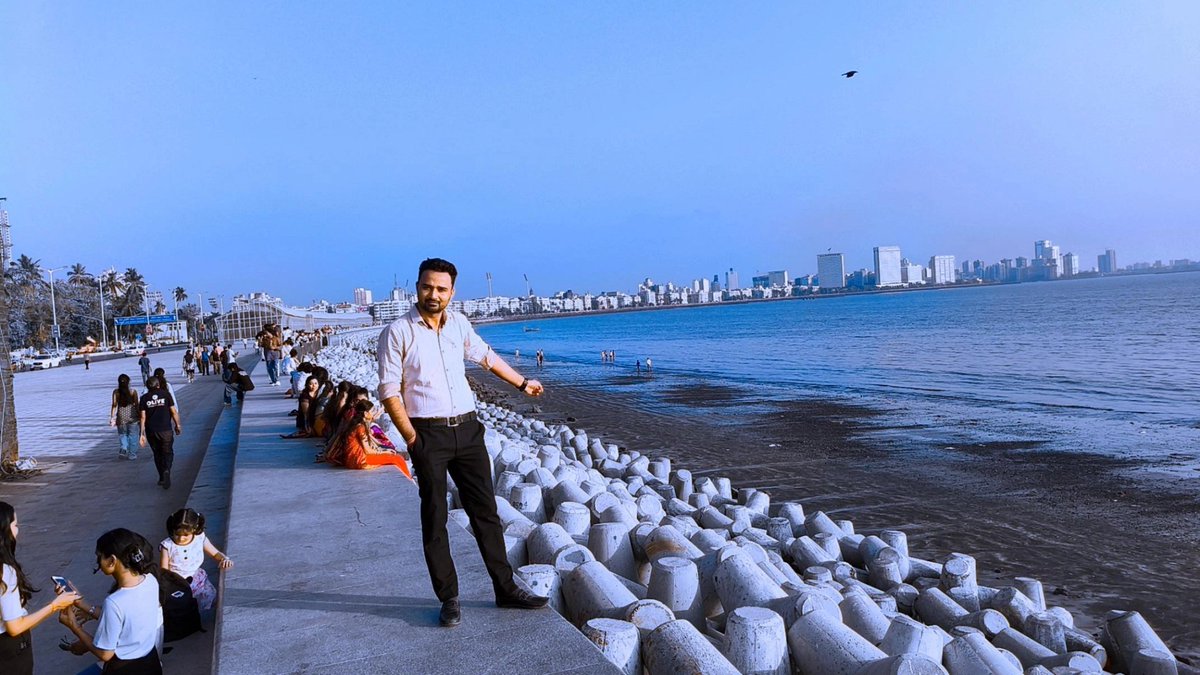heySuraj_ji's tweet photo. #mumbai #Marindrive
.
#surajpandey #suraj https://t.co/UnGST6vJp3