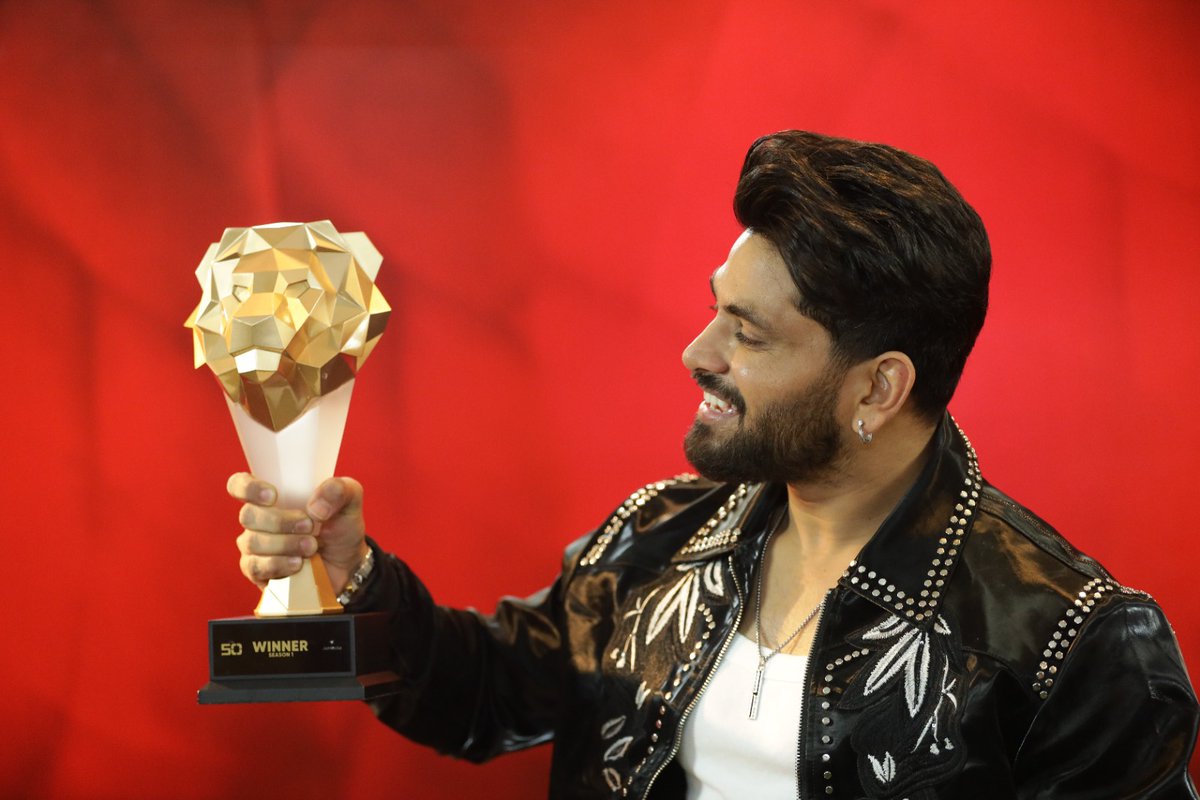 WhosThat360 tweet media