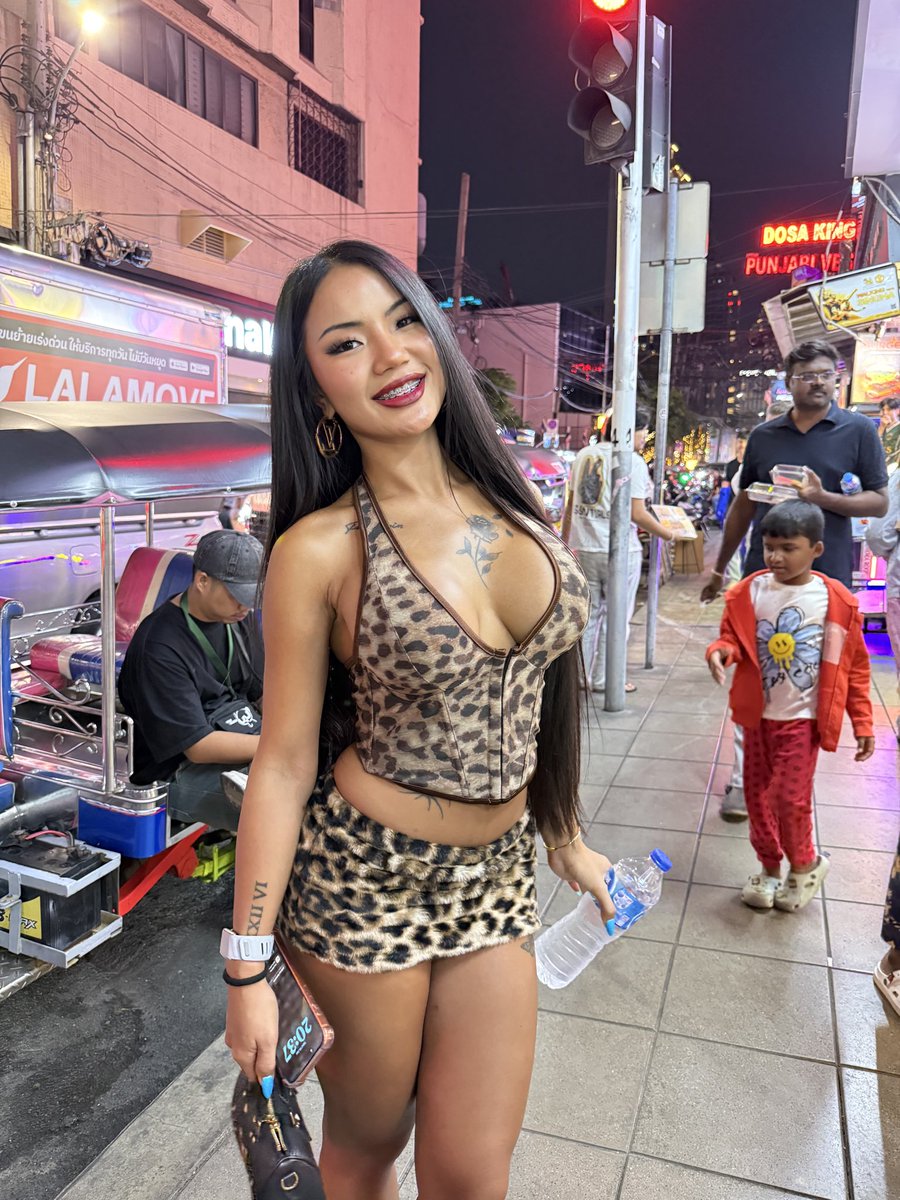 Praewvlogs tweet media