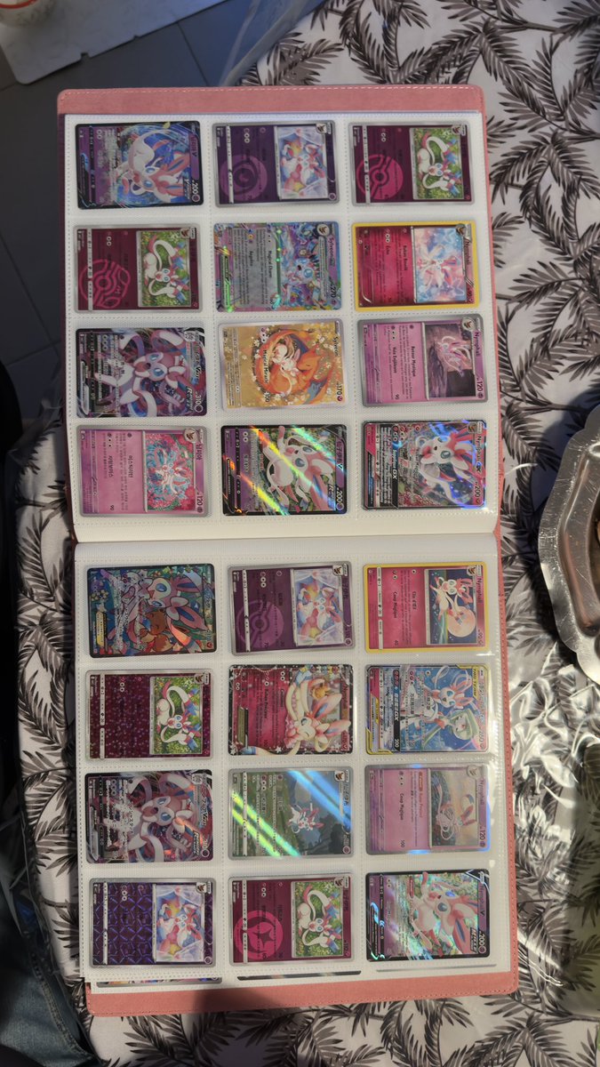 ana 🍒 tweet media