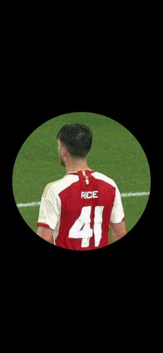 Bigby_28's tweet photo. @N_AFC8 اكره هذا اللاعب منفوخ بشكل 
شف لعيبة وسط السيتي بنص مستواهم وي يسوون
ولحد يقولي ساكا وش سوا ساكا ماله شغل المدرب مايبي يهاجم ولا يبي يفوز https://t.co/RGhgoeHEmw