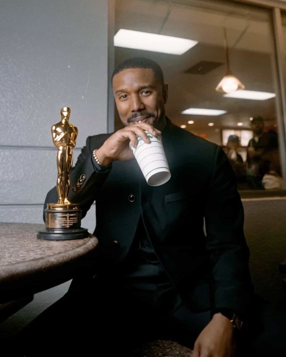 Outlander Magazine tweet media