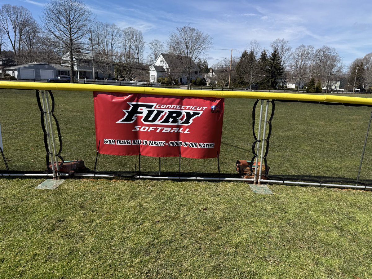 Ludlowe Softball tweet media