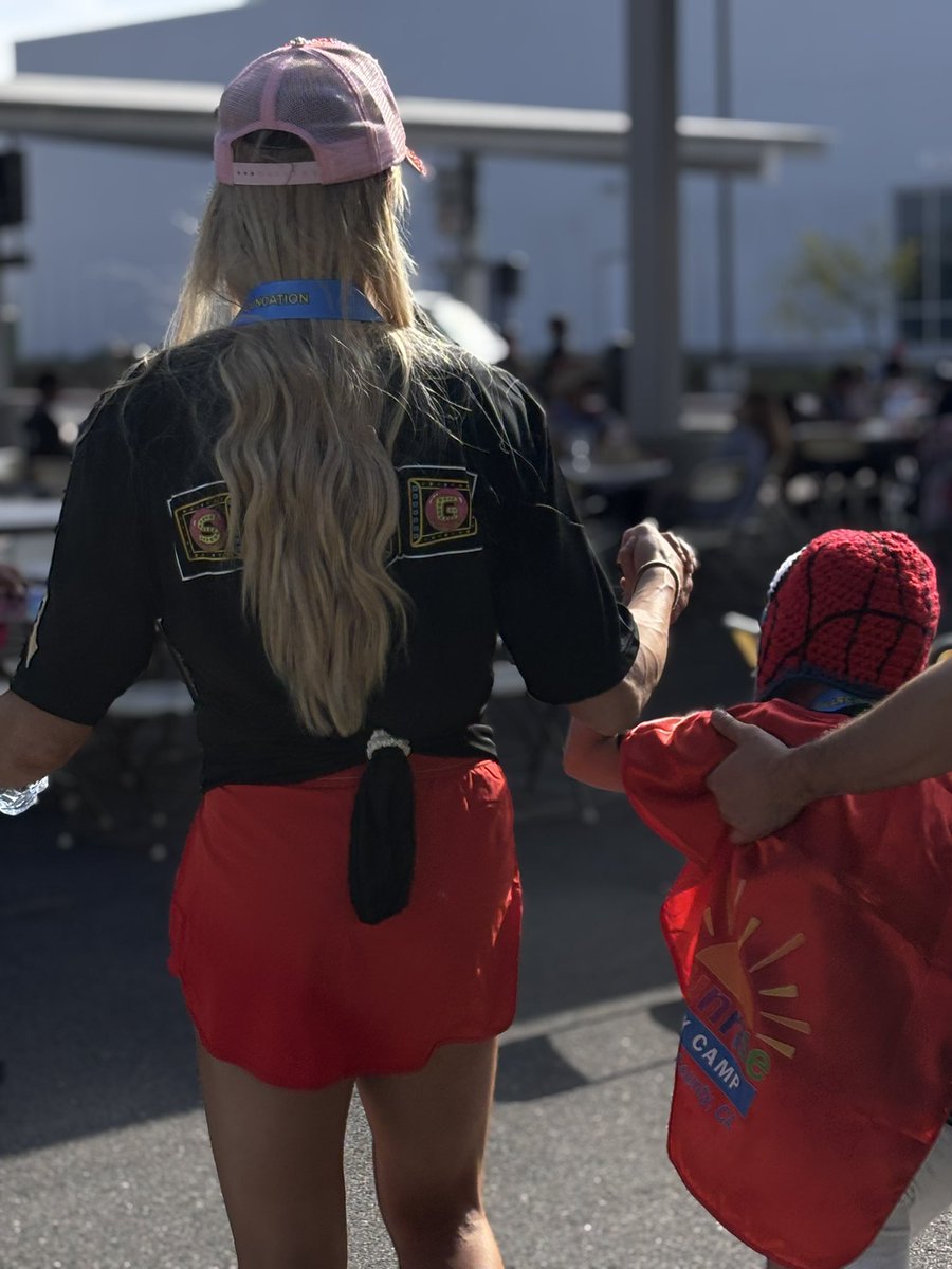 Charlotte Flair tweet media