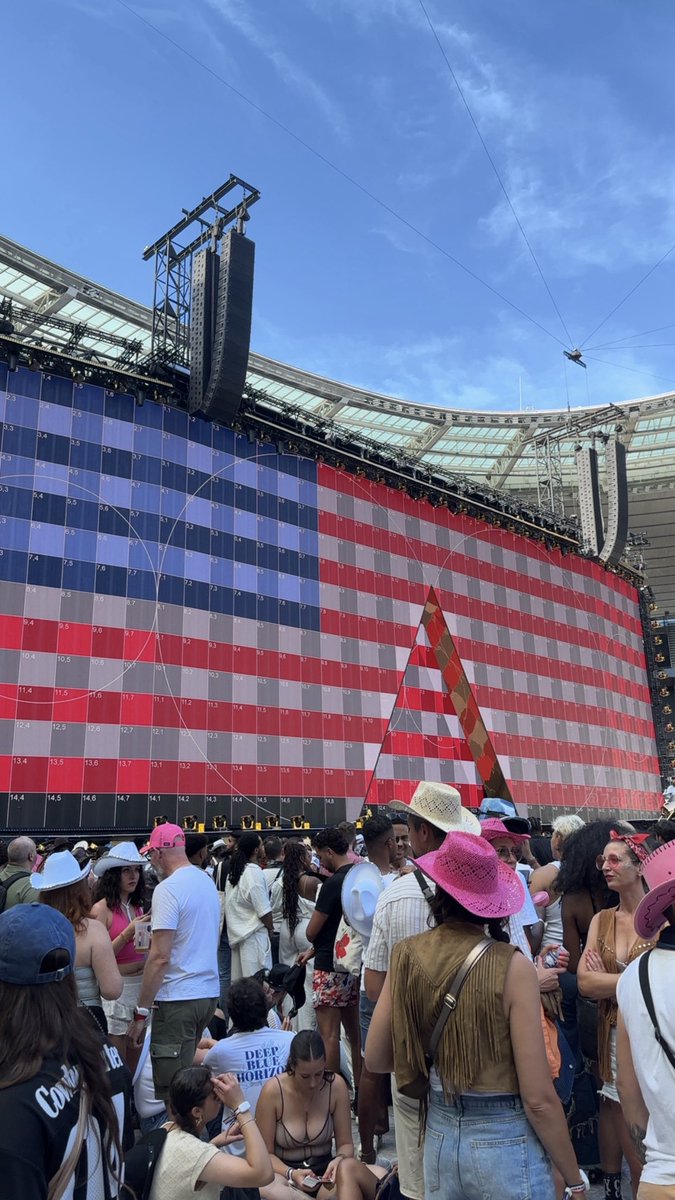 Geoffrey 𐚁 tweet media