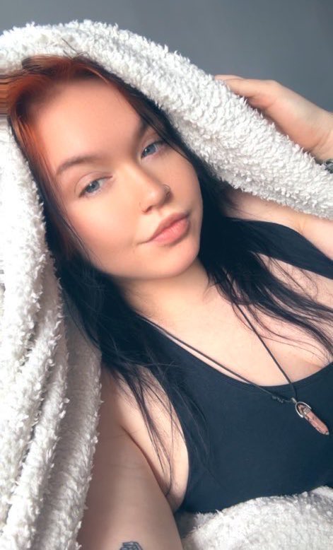 Mommy 🇬🇧 tweet media