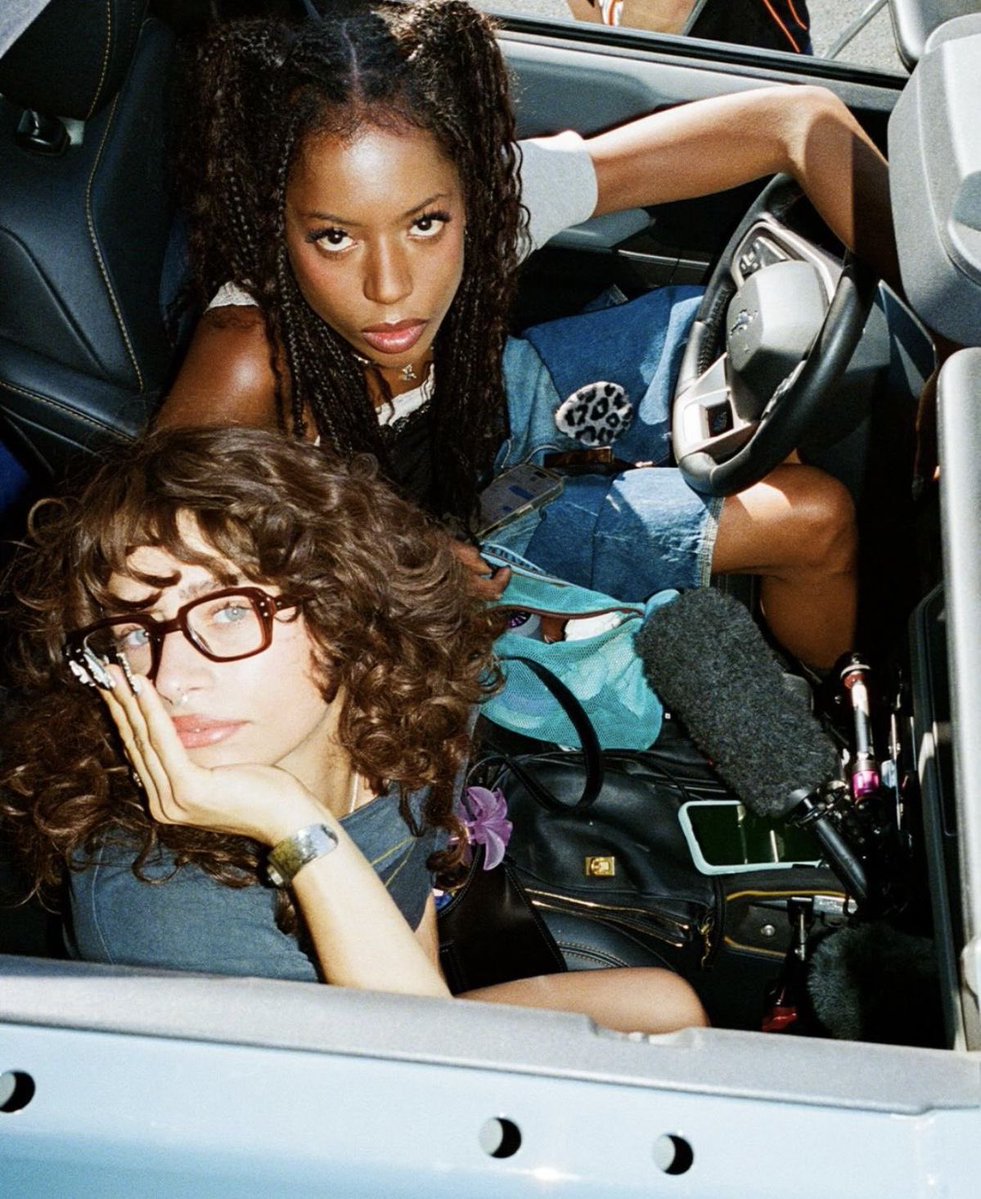 yuri 🫧 wiwi bday !! tweet media