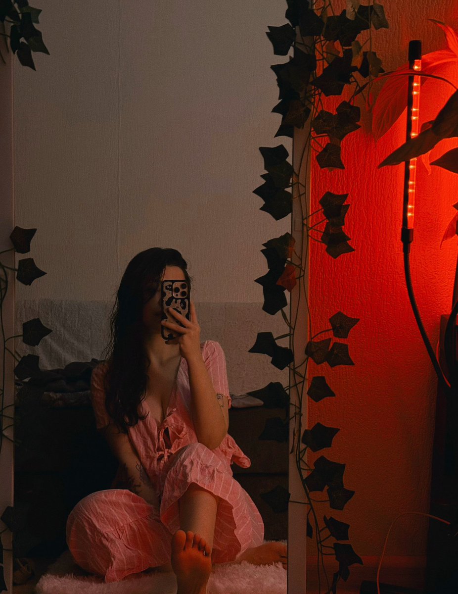 камилфа tweet media