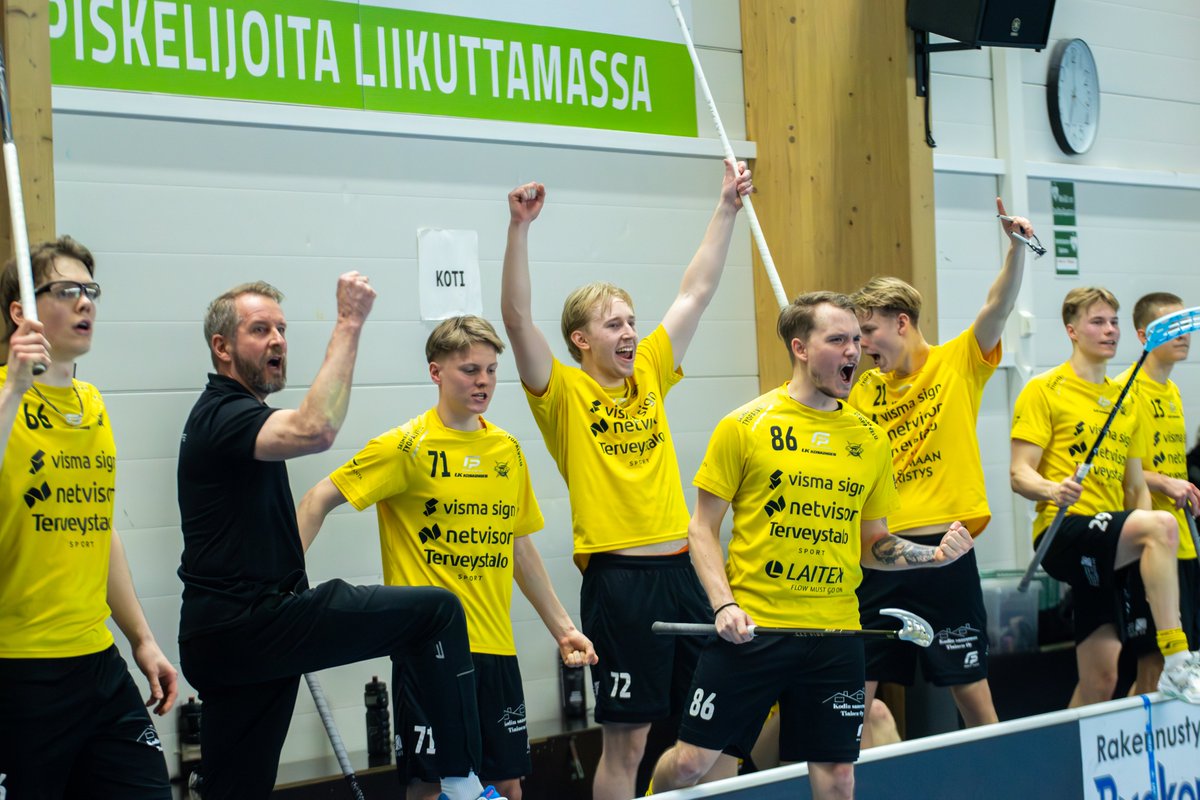 SaiPaSB's tweet photo. SARJA ON TASAN 💛🖤 Inssi-Divarissa ensi kaudella pelaava joukkue selviää ensi viikolla ratkaisevassa ottelussa.

#saipasb #ylpeästikeltamusta #salibandy #inssidivari #lappeenranta https://t.co/ffd27S0TG5
