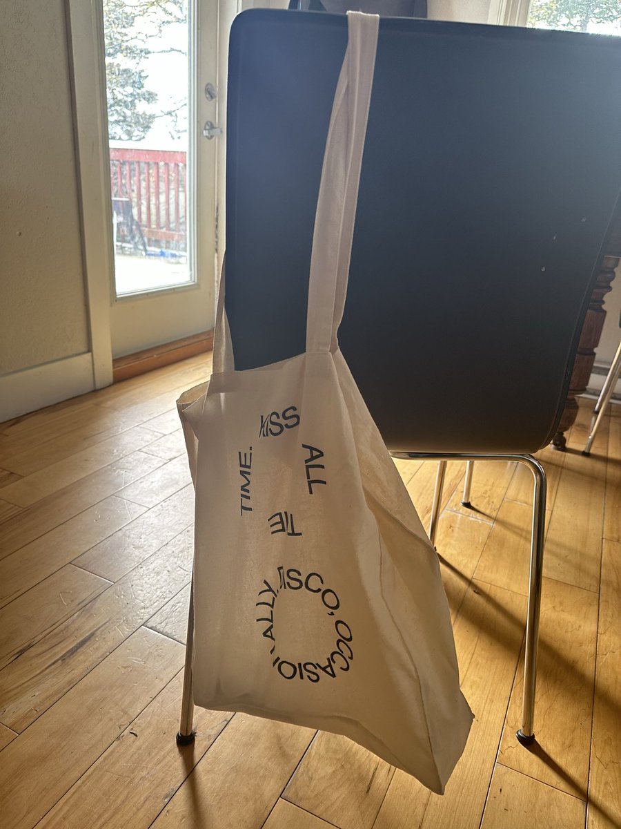 Katrina - 💋💋💋💋🪩 tweet media