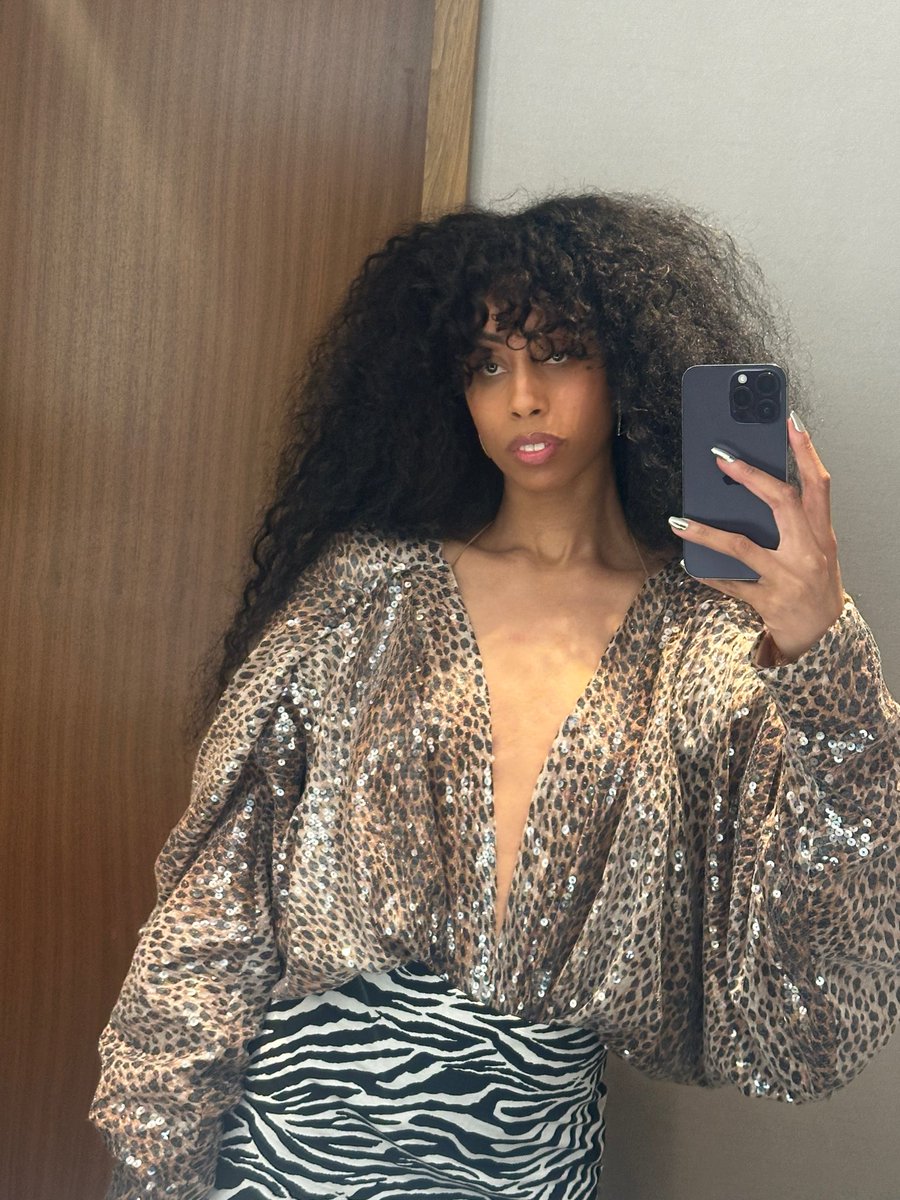 ROCHELLE tweet media