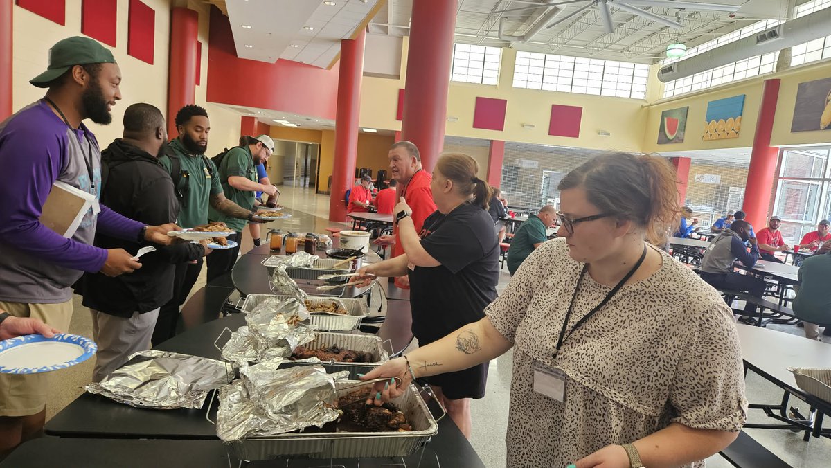 𝙲𝚘𝚊𝚌𝚑 𝙸𝚊𝚗 𝚃𝚊𝚝𝚞𝚖 🏈 tweet media