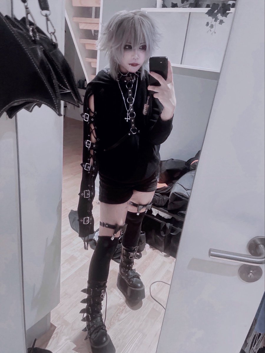 LUCIEN ✞ tweet media