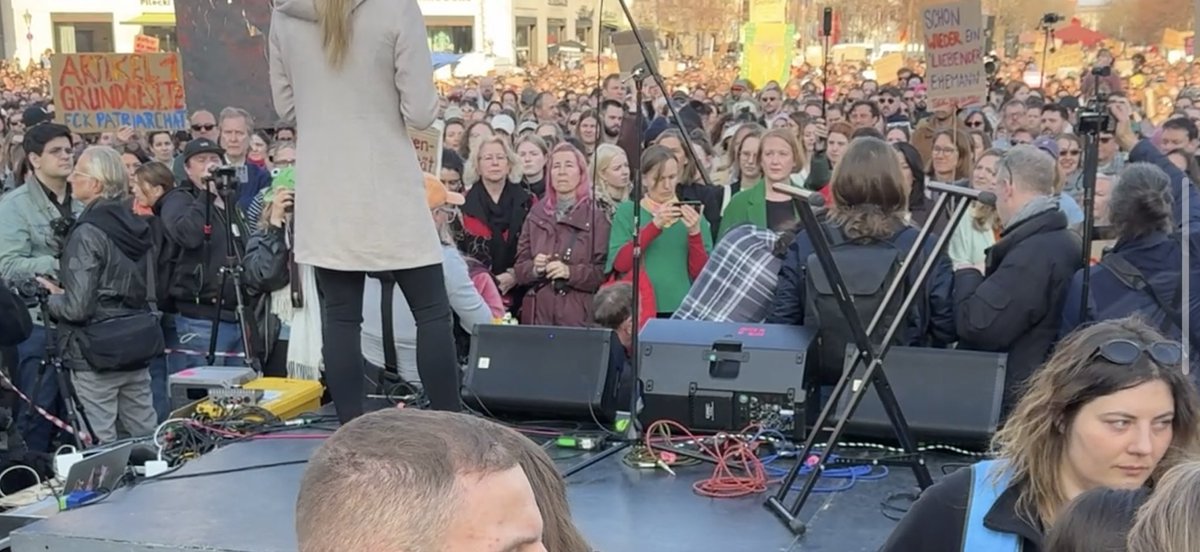 Julian Adrat tweet media