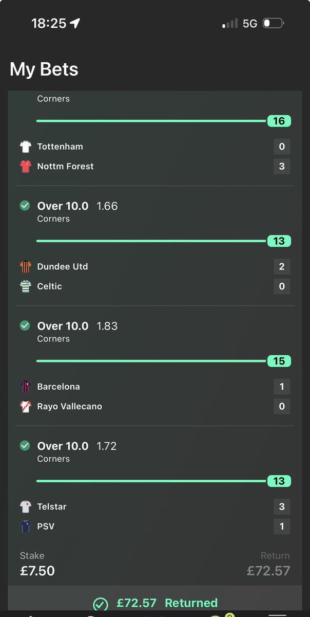 Hammers876 tweet media