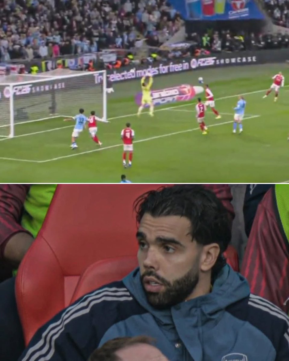 alkaline0553's tweet photo. David Raya’s reaction to Kepa’s mistake, which led to Manchester City’s first goal 😁😂. Chelsea fans, we are proud of Kepa. https://t.co/UgCPGFHgZg