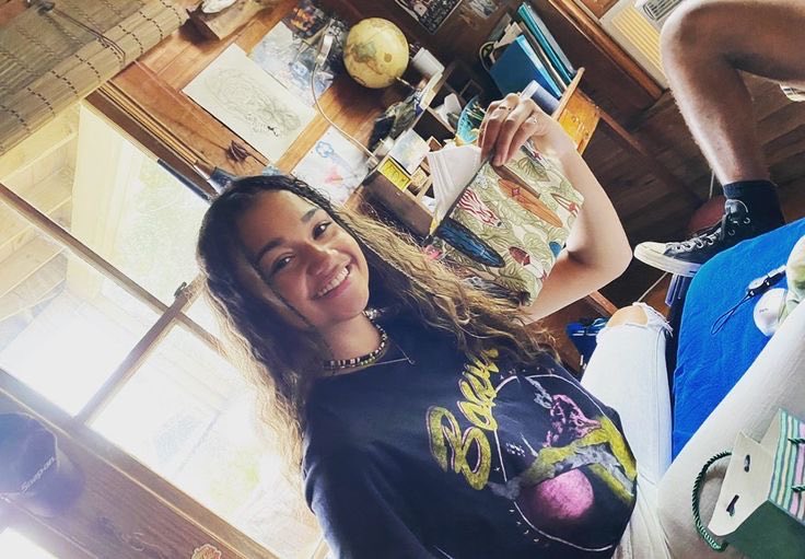 jiaryissa's tweet photo. i’m sorry i wasn’t your writer kiara carrera </3 https://t.co/GjDFL0zSCB